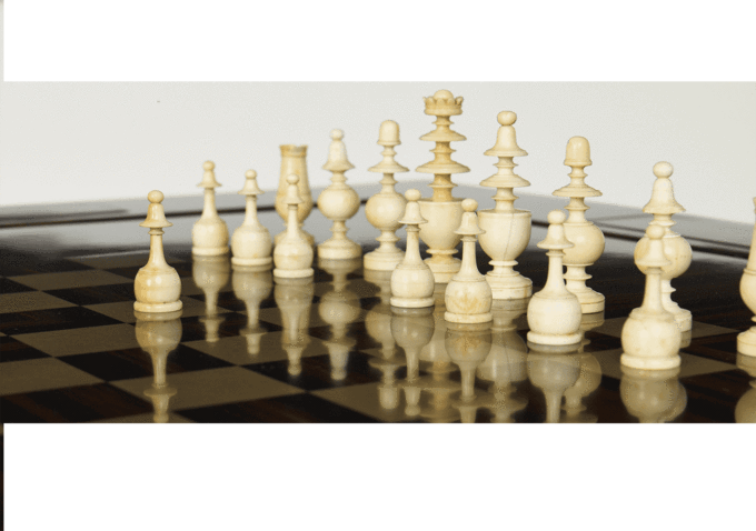 00 Gbp Antique - Chess (680x478), Png Download