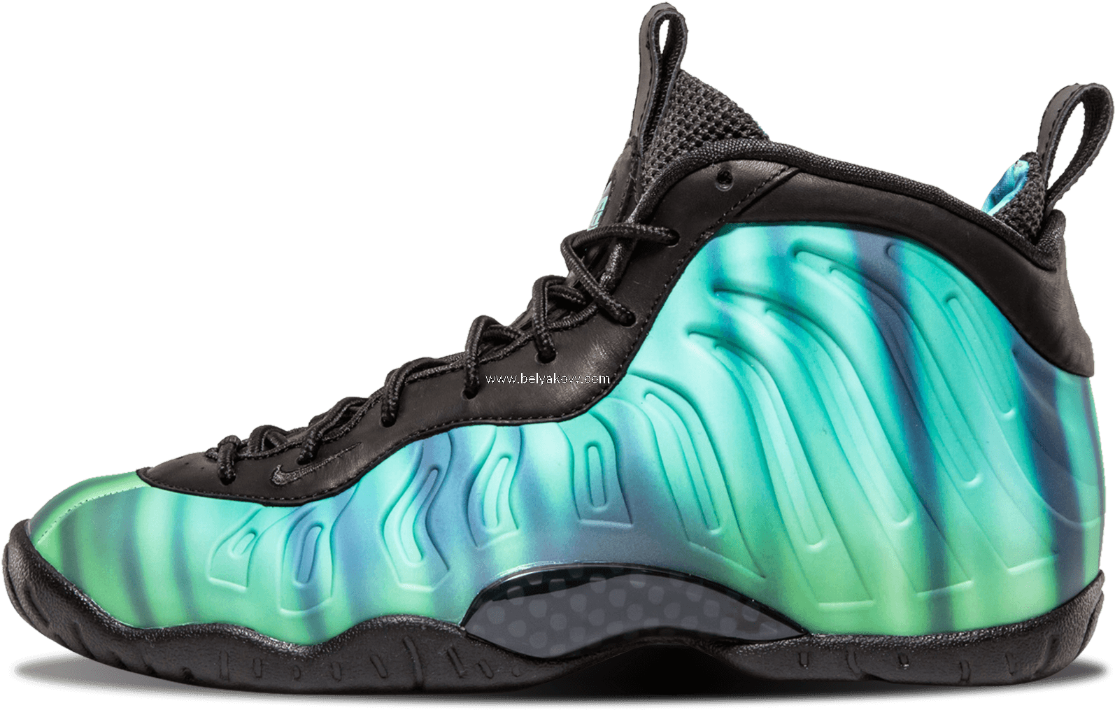 nike posite one qs